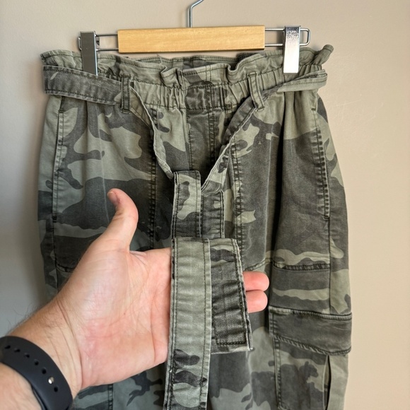 Sanctuary Standard Surplus Women's Cargo Pants Size 29 Camouflage Stretch - Picture 3 of 14